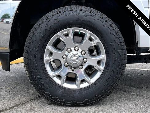 Used 2022 RAM 2500 Laramie AWD/4WD image 33
