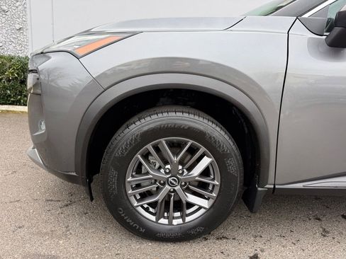 Certified 2023 Nissan Rogue S image 12