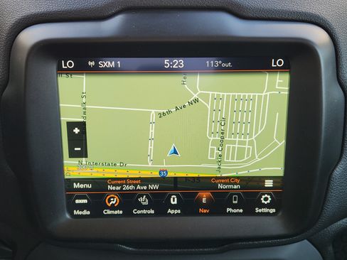 Used 2023 Jeep Renegade Latitude w/ Premium Group AWD/4WD image 19