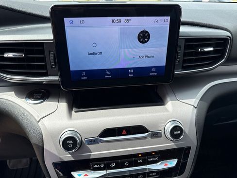 Used 2023 Ford Explorer XLT w/ Equipment Group 202A RWD image 23