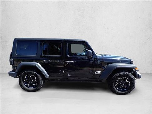 Used 2018 Jeep Wrangler Unlimited Sport S AWD/4WD image 5