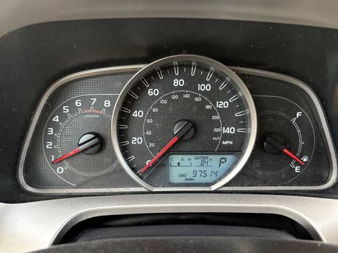 Used 2013 Toyota RAV4 XLE AWD/4WD image 40