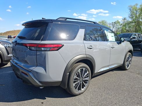 New 2026 Nissan Pathfinder Platinum AWD/4WD image 4