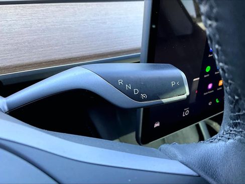 Used 2023 Tesla Model 3 Standard Range RWD image 34