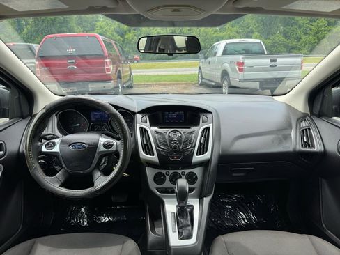 Used 2013 Ford Focus SE w/ Interior Protection Pkg FWD image 17