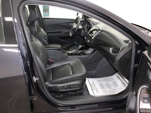 Used 2023 Chevrolet Malibu LT image 28