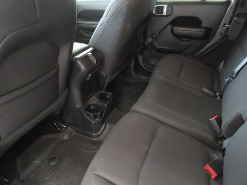 Used 2021 Jeep Wrangler Unlimited Sport AWD/4WD image 21