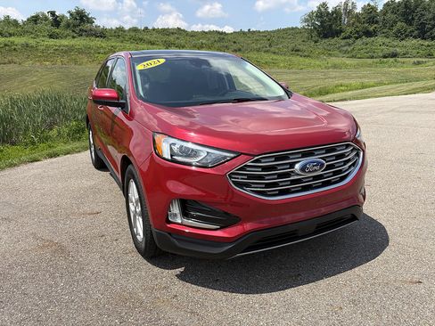Used 2021 Ford Edge SEL w/ Convenience Package FWD image 7