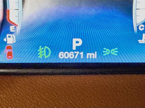 Used 2018 Maserati Levante AWD/4WD image 16