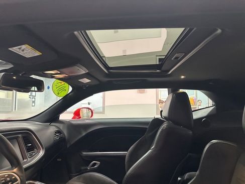 Used 2015 Dodge Challenger R/T Scat Pack w/ Scat Pack Appearance Package image 14