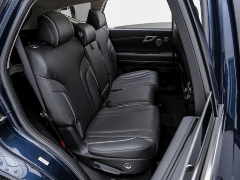 Used 2024 Genesis GV80 3.5T w/ Advanced Package image 37