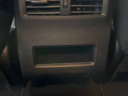 Used 2023 Mitsubishi Outlander ES image 27