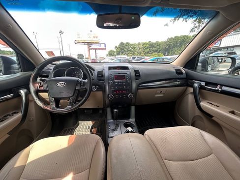 Used 2011 Kia Sorento EX AWD/4WD image 14