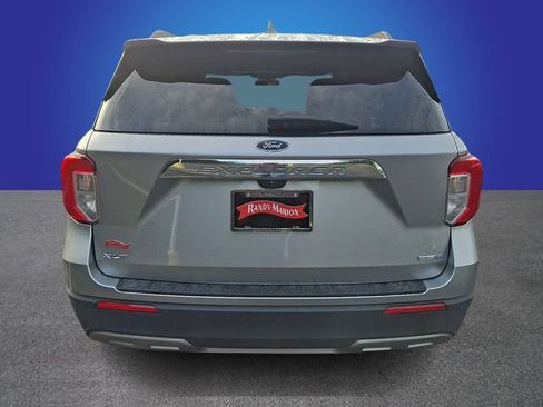 Used 2020 Ford Explorer XLT w/ Equipment Group 202A AWD/4WD image 5