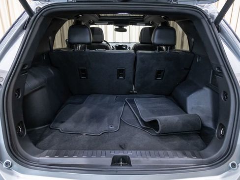 Used 2023 Chevrolet Equinox Premier AWD/4WD image 24