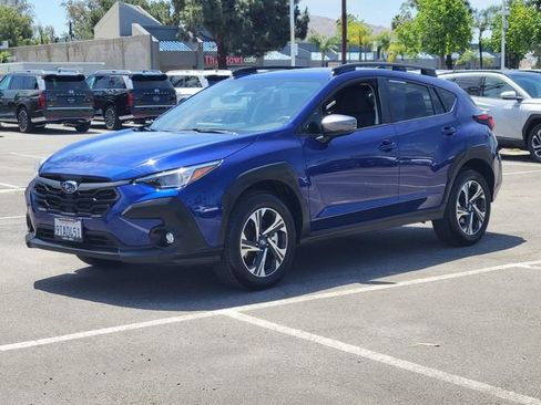 Used 2025 Subaru Crosstrek 2.0i Premium AWD/4WD image 2