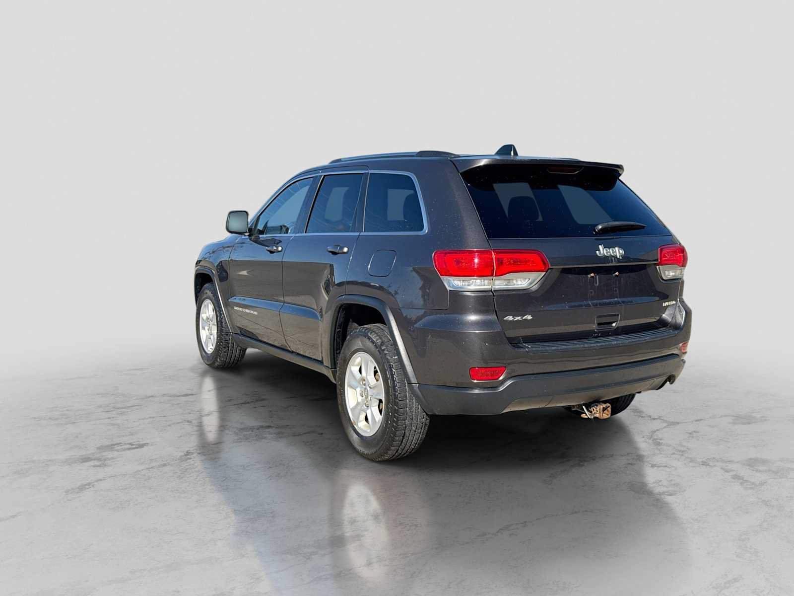 Used 2015 Jeep Grand Cherokee Laredo w/ Quick Order Package 23E AWD/4WD image 4
