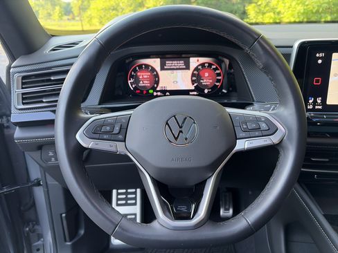 Used 2024 Volkswagen Atlas Cross Sport SEL R-Line AWD/4WD image 33