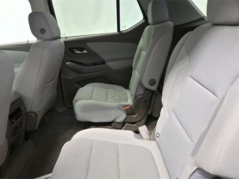 Used 2020 Chevrolet Traverse LT w/ LPO, Floor Liner Package image 12