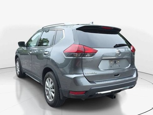 Used 2018 Nissan Rogue SV w/ Sun & Sound Touring Package AWD/4WD image 8