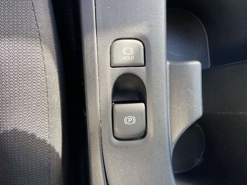 Used 2025 Toyota Corolla LE FWD image 27