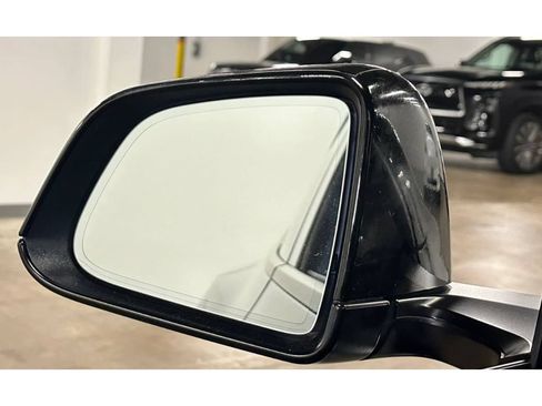 Used 2022 Tesla Model Y Performance AWD/4WD image 35