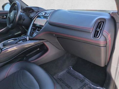 Used 2022 Aston Martin DBX image 24