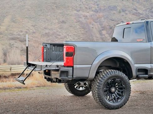 New 2026 Ford F250 Lariat w/ Black Appearance Package AWD/4WD image 12