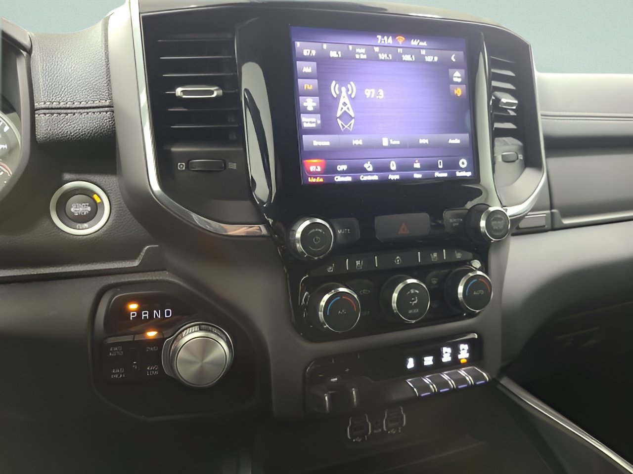Used 2021 RAM 1500 Laramie w/ Sport Appearance Package AWD/4WD image 31