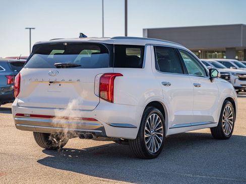 Used 2025 Hyundai Palisade Calligraphy image 7