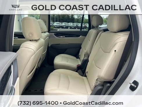 Certified 2023 Cadillac XT6 Premium Luxury AWD/4WD image 16