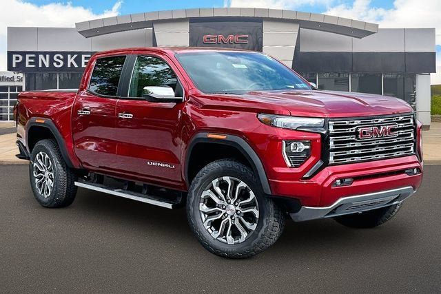 New 2026 GMC Canyon Denali AWD/4WD image 2