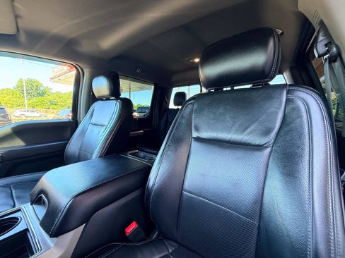Used 2019 Ford F250 Lariat w/ Lariat Ultimate Package AWD/4WD image 36