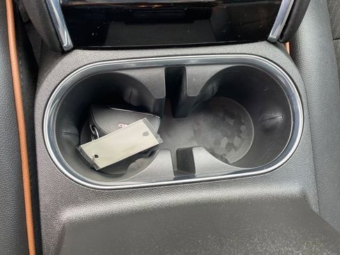 Used 2024 GMC Canyon AT4 w/ Technology Package image 35