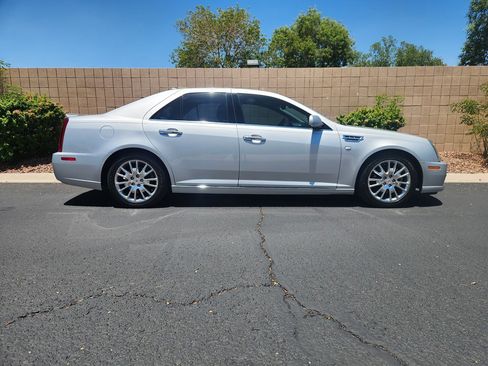 Used 2011 Cadillac STS image 2