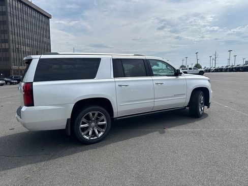 Used 2020 Chevrolet Suburban Premier AWD/4WD image 2