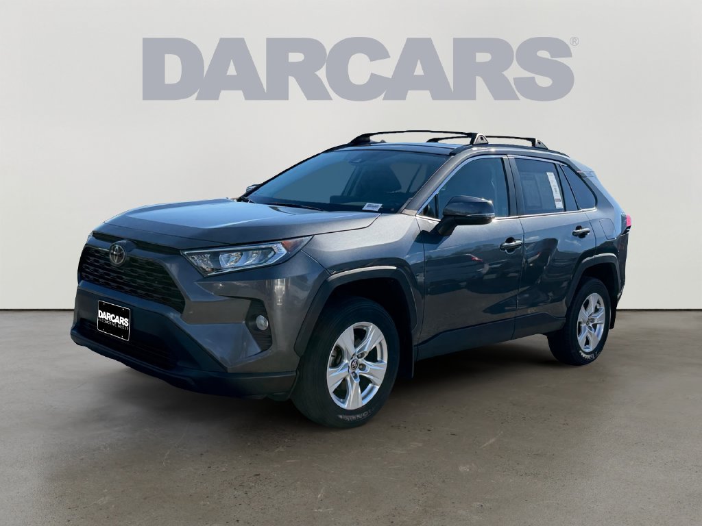 Used 2021 Toyota RAV4 XLE AWD/4WD image 3