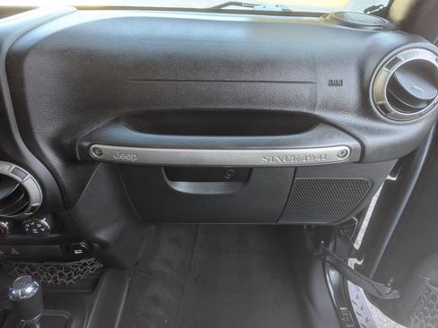 Used 2015 Jeep Wrangler Unlimited Sport w/ Quick Order Package 24S image 33