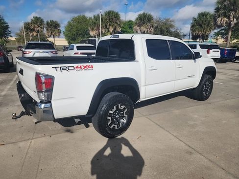 Used 2023 Toyota Tacoma TRD Off-Road image 3