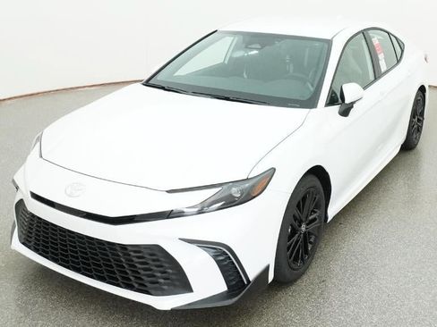New 2026 Toyota Camry SE FWD image 16