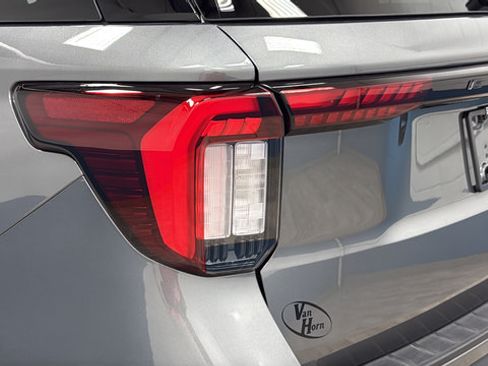 Used 2026 Ford Explorer ST-Line w/ ST-Line Street Pack AWD/4WD image 40