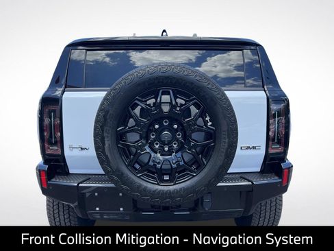 Used 2025 GMC Hummer EV 2X AWD/4WD image 10