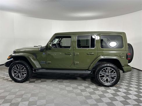 Used 2024 Jeep Wrangler High Altitude image 11