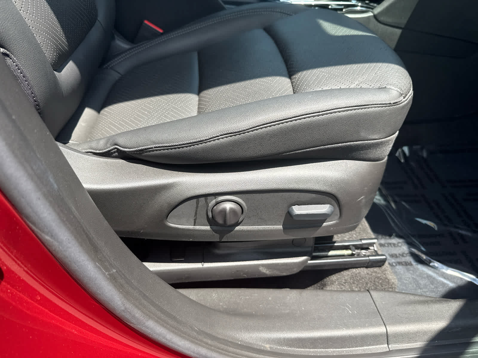 Used 2023 Buick Encore GX Essence w/ Advanced Technology Package AWD/4WD image 12