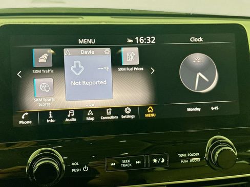 Used 2024 INFINITI QX80 Premium Select w/ Cargo Package AWD/4WD image 15