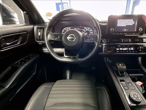 Used 2024 Nissan Pathfinder Rock Creek AWD/4WD image 17