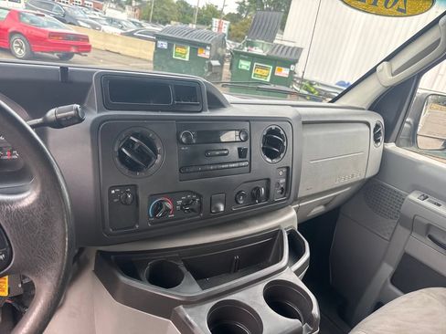 Used 2012 Ford E-250 and Econoline 250 w/ PWR Group RWD image 17