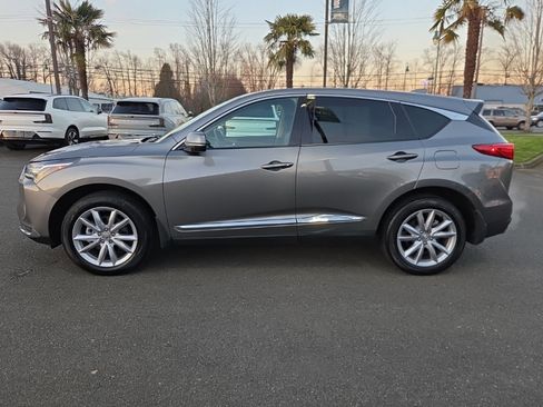 Used 2024 Acura RDX SH-AWD image 2