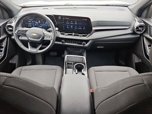 Certified 2025 Chevrolet Equinox LT AWD/4WD image 17