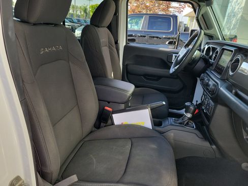 Certified 2023 Jeep Wrangler Unlimited Sahara AWD/4WD image 20